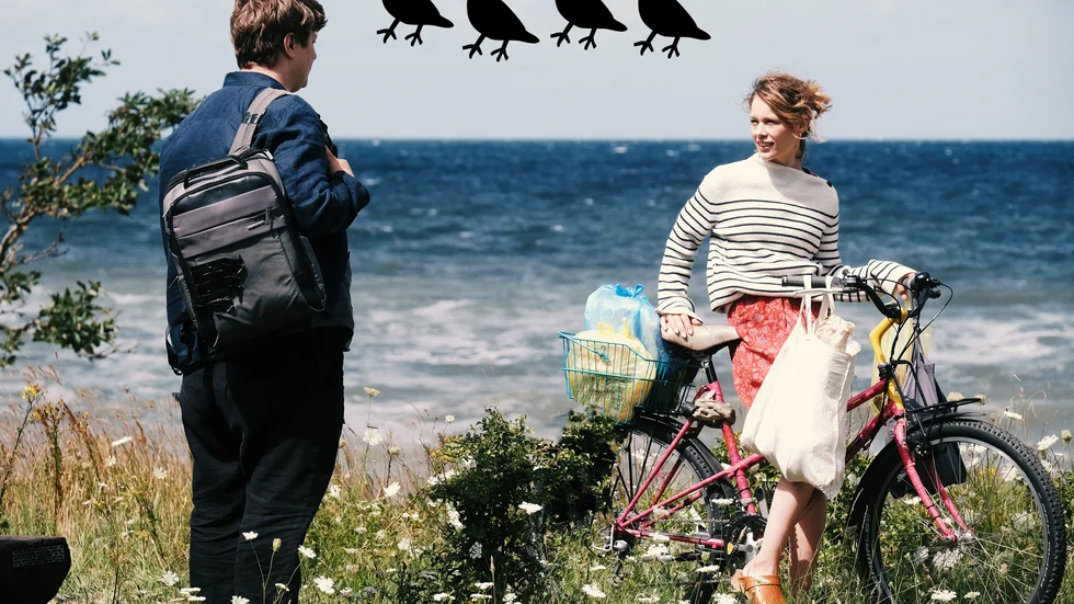 ”Röd himmel” utgör andra delen av den tyske regissören Christian Petzolds tilltänkta filmserie inspirerad av de fyra elementen.