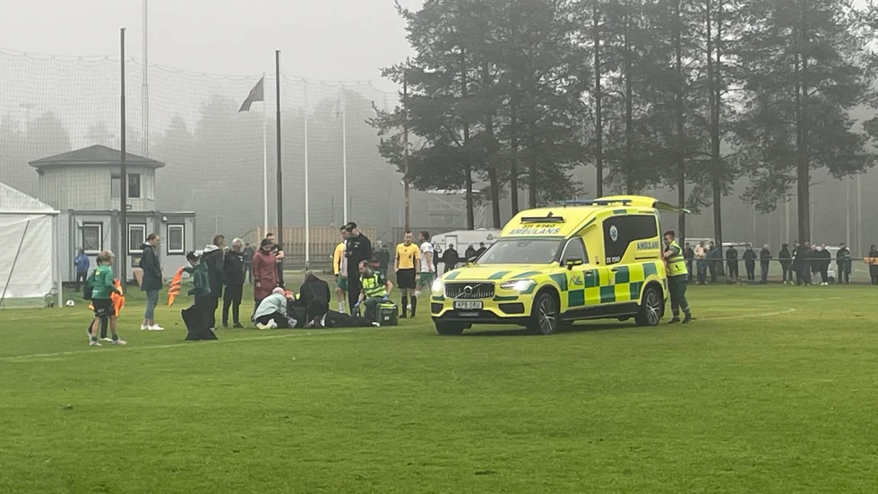 Matchen avbröts i en halvtimme