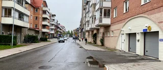 Lillbrogatan stängs av – tak ska repareras