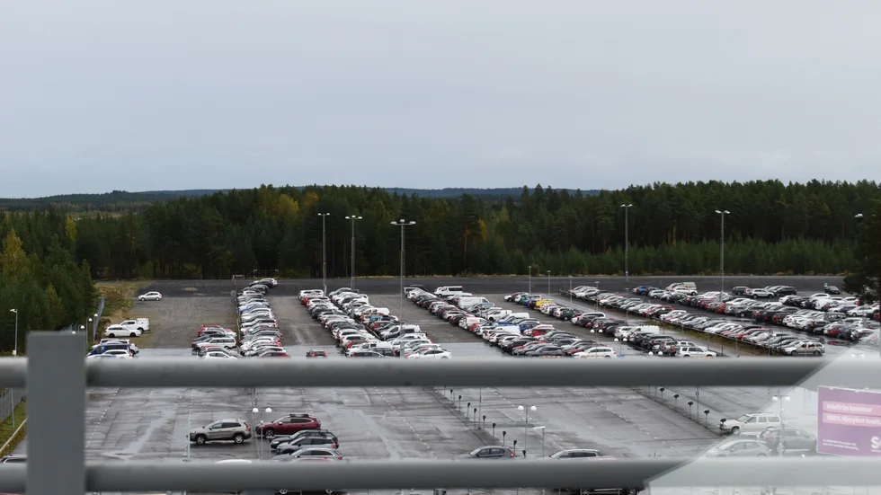 Insändarskribenten berömmer Skellefteå Airport för deras gratisparkeringar.