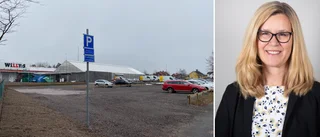 Svaret på parkeringskritiken: "Hyr 66 platser vid Willys"