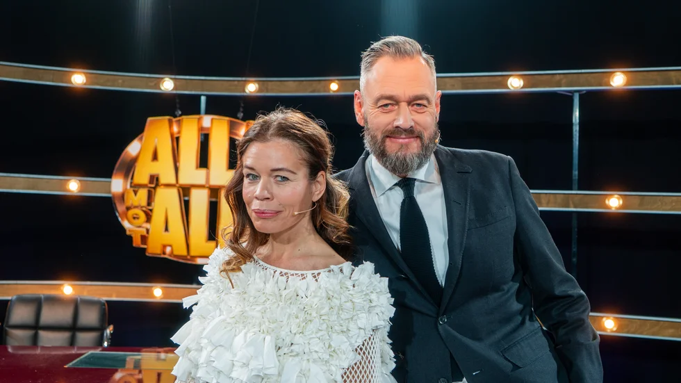Lotta Lundgren och Olof Lundh tävlar ihop i "Alla mot alla". Pressbild.