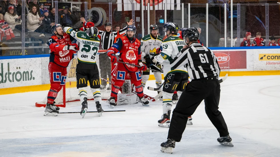 Match tre innehöll en hel del fysiska inslag.
