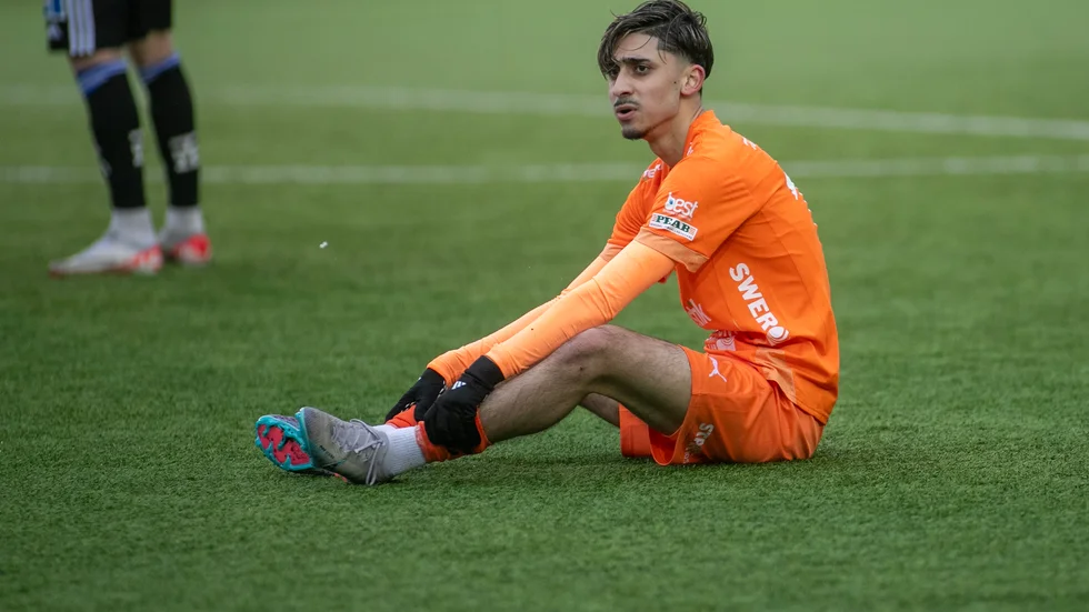 AFC Eskilstuna och Aleksandar Azizovic hade en tung lördag i Karlstad och föll med 0-3.