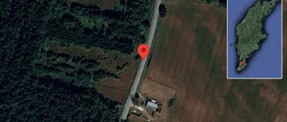 Olja på vägen stör trafiken på väg 500