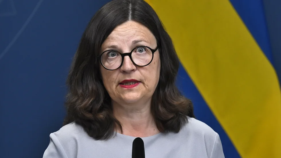 Utbildningsminister Anna Ekström (S) säger att undervisning på plats blir det normala igen från och med i höst.