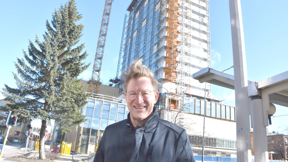 David Åberg har utsetts till hotelldirektör på The Wood Hotel. En sak han oroas för är flygpriset till Skellefteå ”som blir en nöt att knäcka”.