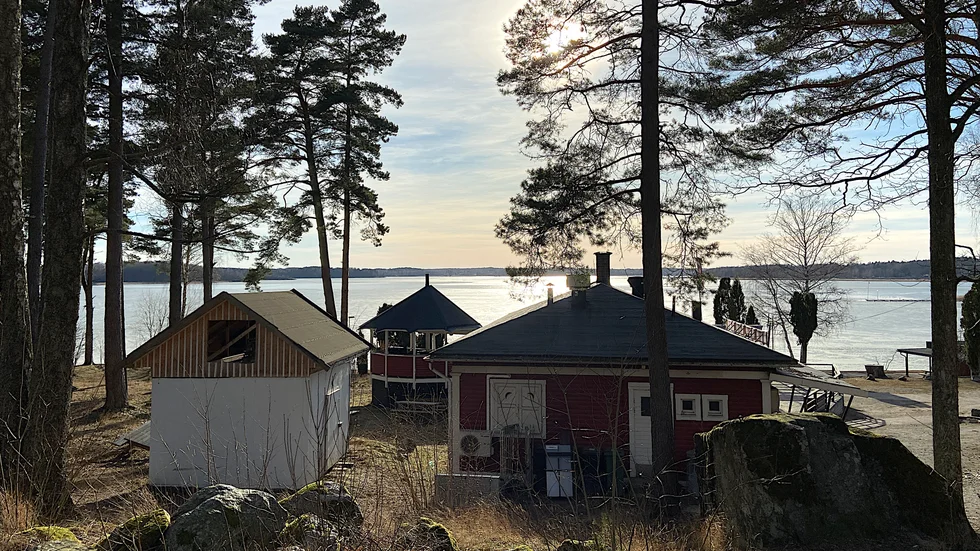 Miljöpartiet reserverade sig mot beslutet att godkänna tomträttsavtalet för Bredsand, skriver Tomas Rådkvist.
