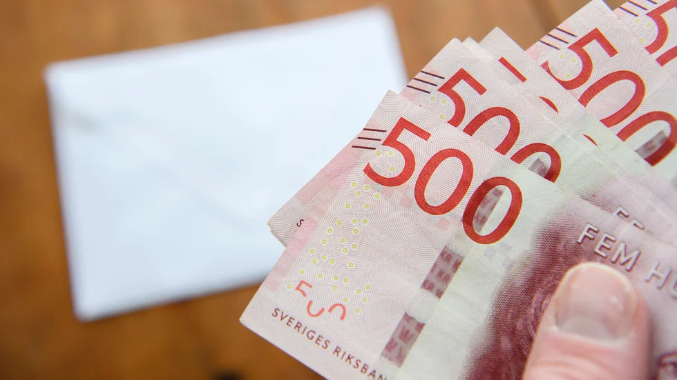En man åtalas för att ha dolt 43 miljoner kronor som kom från försäljning av olagliga tv-tjänster. Arkivbild.