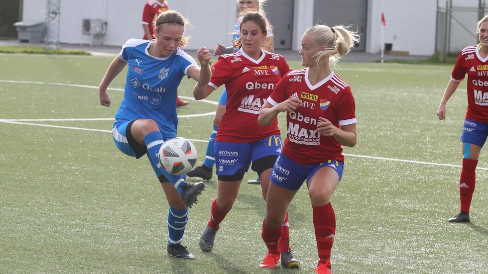 Boren mötte Eneby på hemmaplan. Se det bästa från matchen här.