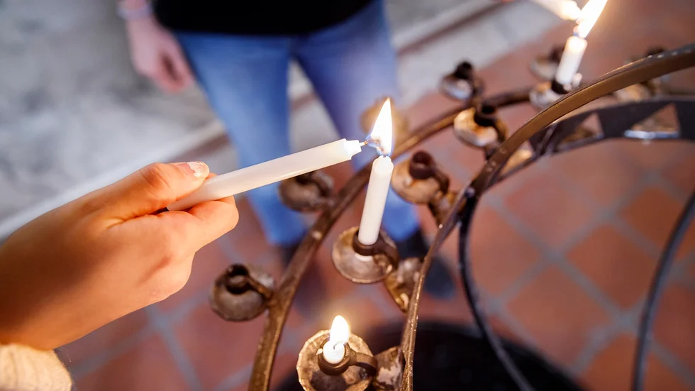 Skribenten menar att Svenska kyrkan har något att erbjuda alla.