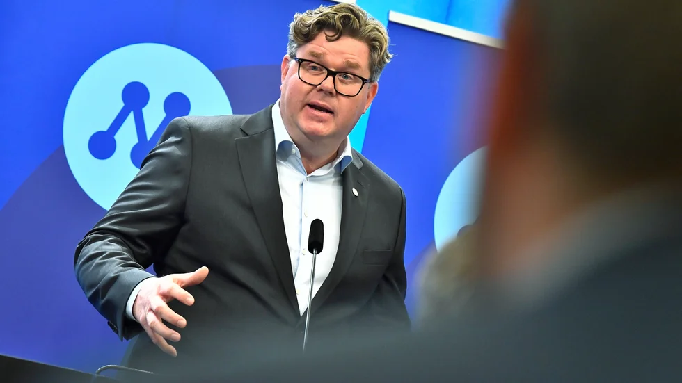 Moderaternas partisekreterare Gunnar Strömmer vill att partistämman ska ställa sig bakom förslaget om en ny brottsbalk.