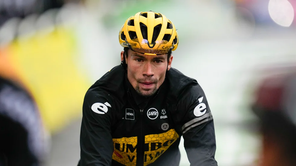 Primoz Roglic drar sig ur Tour de France.