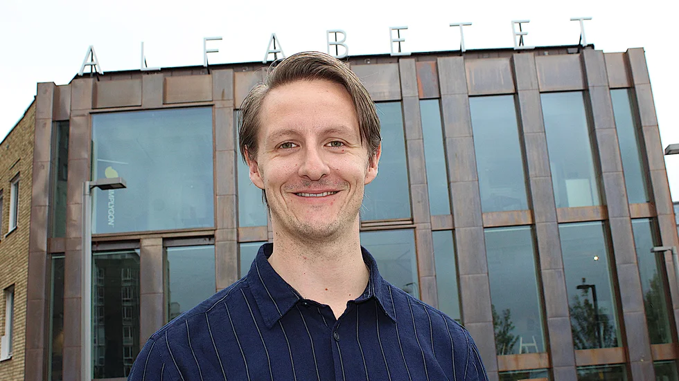 32-årige Niclas Söör startade Dospace i Linköping 2017. Sedan dess har företaget vuxit rejält och finns numera på tre adresser i stan, snart fyra. Dessutom har enheter byggts upp i Jönköping, Norrköping och Gävle.