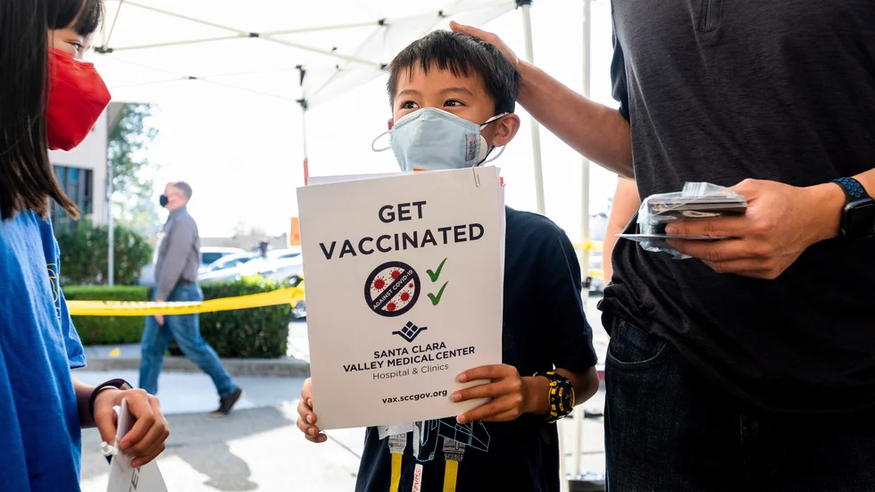 En åttaåring i San Jose, Kalifornien, var ett av de barn i åldrarna 5–11 år som var först ut med att vaccinera sig förra onsdagen.