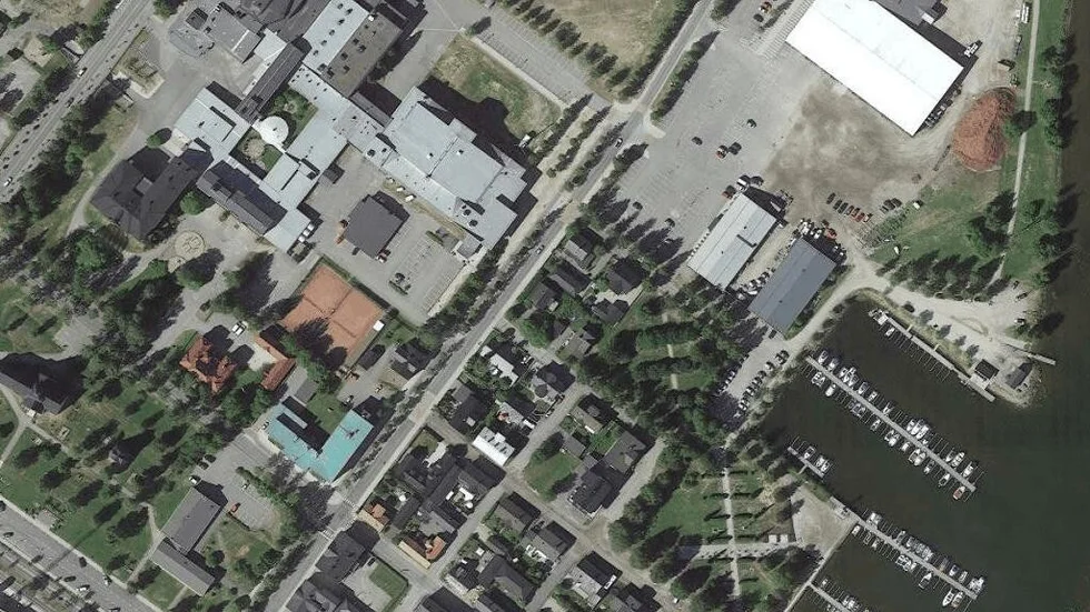 Området kring Kyrkbrogatan 28