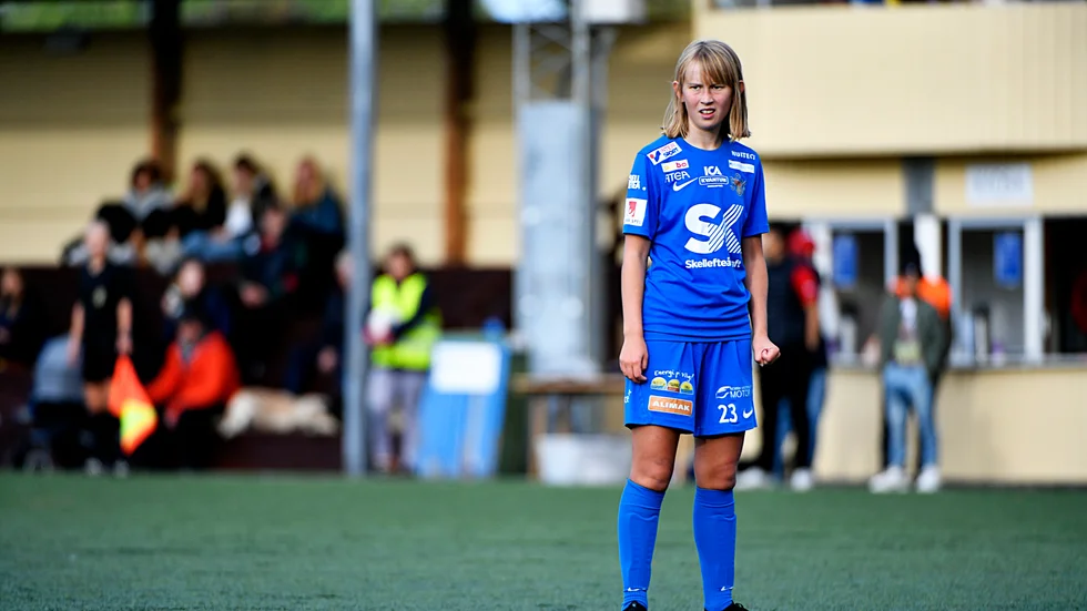 Thelma Gustavsson kan blicka tillbaka på en säsong där hon slog igenom i division I och belönades med en plats i landslaget.