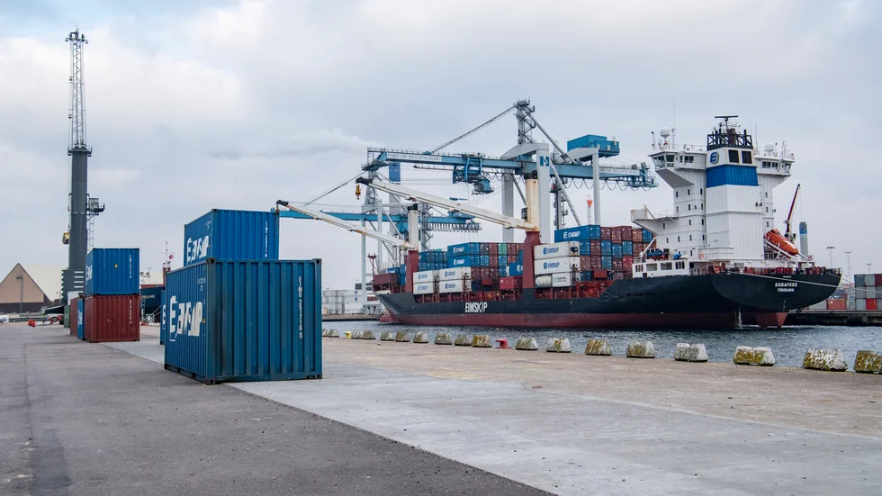 Containerfartyget Godafoss vid kaj i hamnen i Helsingborg. Helsingborgs hamn är Sveriges näst största containerhamn. Arkivbild.