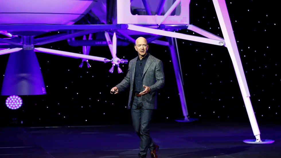 Amazongrundaren Jeff Bezos under en presentation i Washington i maj 2019 av Blue Origins månlandare.