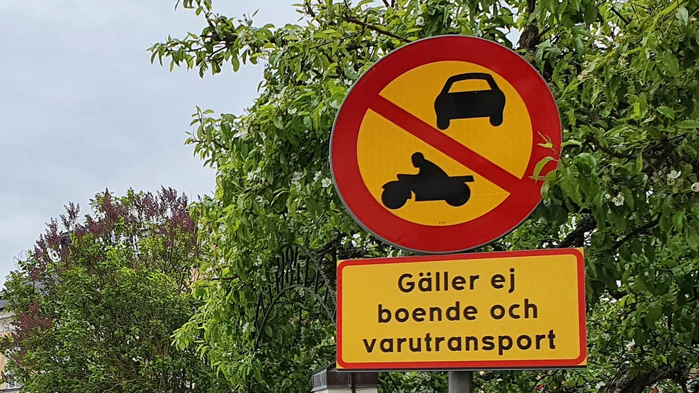 I ett medborgarförslag föreslås att trafiken vid Havdervägen begränsas och kommer endast få nyttjas av behörig trafik, förslagsvis boende.