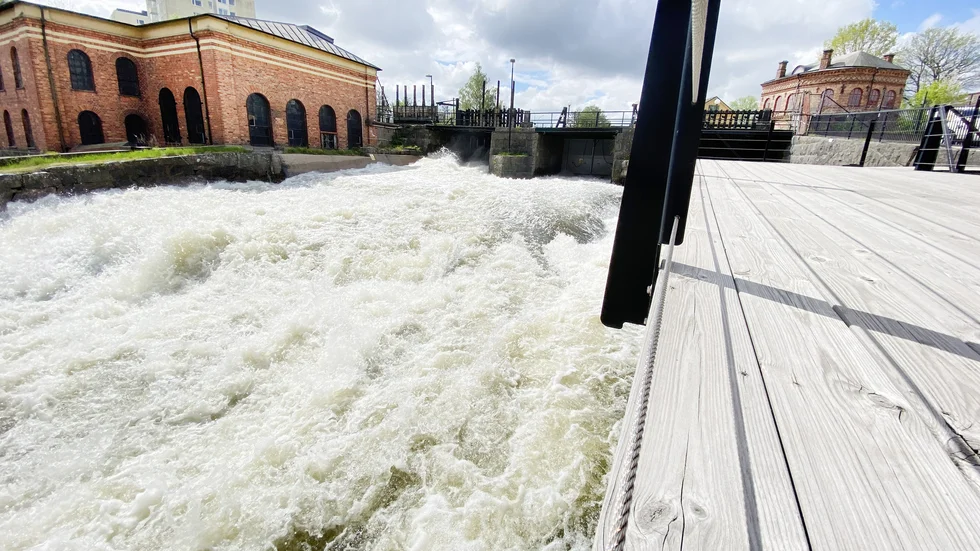 Bostäder, vårdinrättningar och kulturarv är några av alla de samhällsviktiga funktioner som ligger i områden där Eskilstunaån kan översvämmas.
