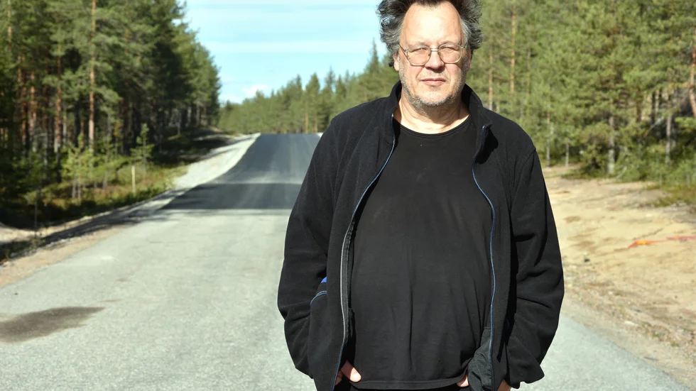 "Jag tar den här striden med vägföreningen för äganderätten, för alla människor som äger någonting, ingen ska tillåta någon annan att köra över sig" säger Bo Nordebo.