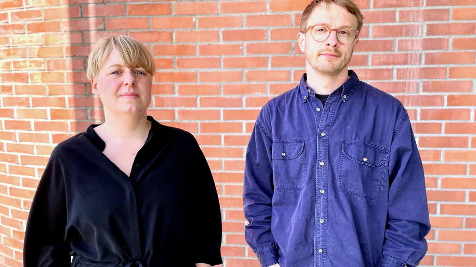 Emma Svensk och Arvid Eriksson Östman, psykologer vid mottagningen för unga vuxna. De är två av de 38 anställda som larmar om långa väntetider inom psykiatrin.