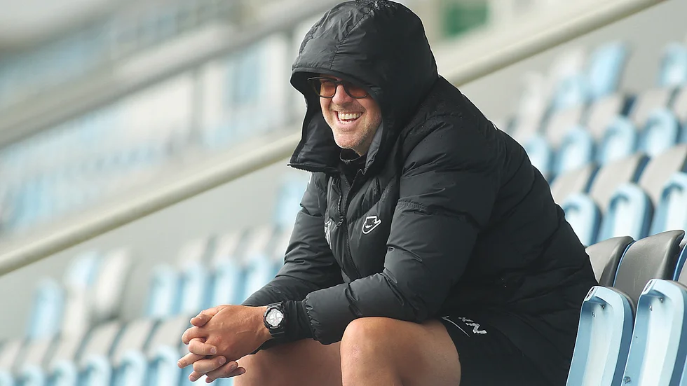 Rikard Norling hade läktarplats på onsdagsträningen.