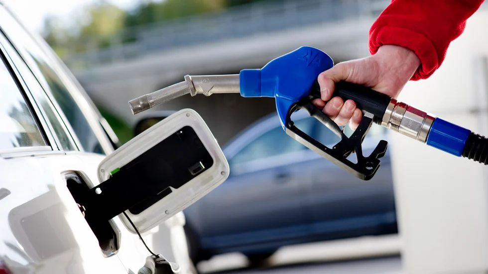 Att det inte blev de utlovade stora sänkningarna vid pump kan ses som en klimatsatsning, menar insändarskribenten.