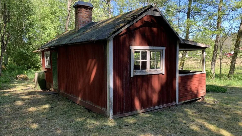 Ett äldre fritidshus som är till salu på ön Alskär utanför Hållnäs var populärt på Hemnet under förra veckan.