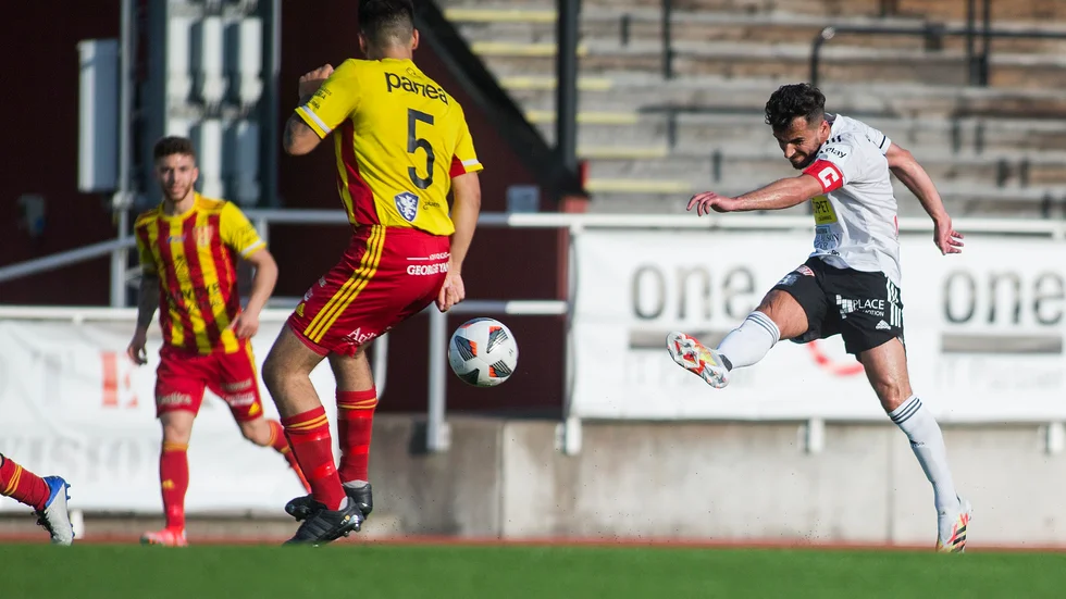 Maifs lagkapten Liridon Silka har fått upp ångan och tillhörde lagets bättre spelare i den tidiga toppmatchen mot Syrianska. Två poäng i MVT-ligan tilldelas han.