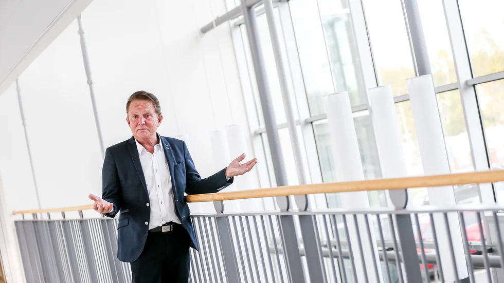 Kenneth Backgård lovordar samverkan med sina medstyrande i Moderaterna och Centerpartiet. "Vi är inte överens om allt, men vi brukar kunna diskutera ihop oss och landa i en gemensam lösning". 
