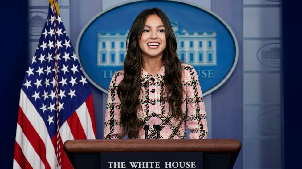 Olivia Rodrigo besökte Vita Huset i Washington för att spela in en film där hon uppmanar människor att vaccinera sig.
