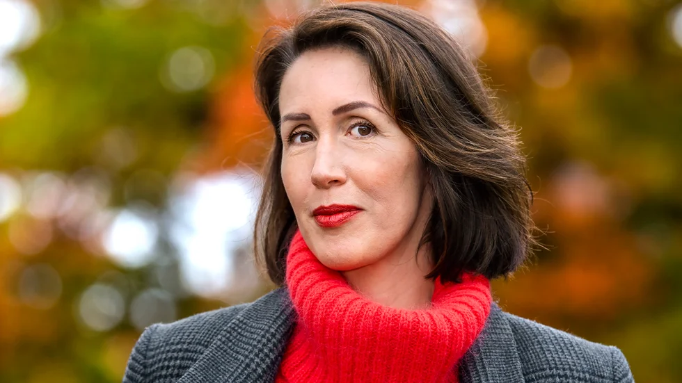 "Jag har aldrig känt igen mig i andra förrän nu. Den gemenskapen är otroligt viktig för mig och för andra. Det är en befrielse att inte behöva förklara sig utan att mötas av andra som svarar 'så är det för mig också'. Det kan inte överskattas", säger journalisten och författaren Clara Törnvall.