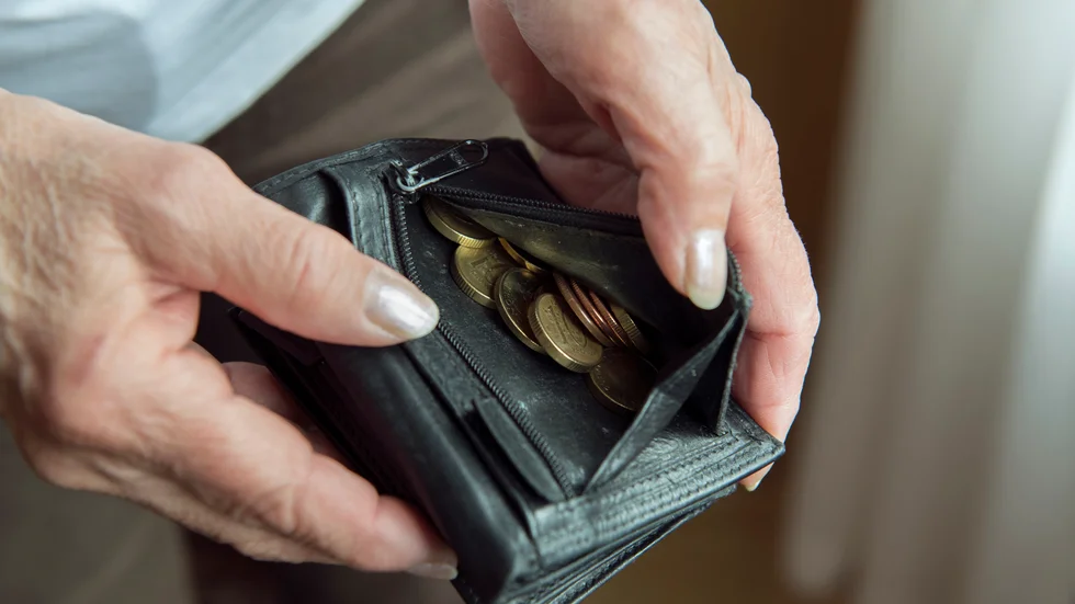 Många av LO-förbundens medlemmar, som slitit ett långt arbetsliv, riskerar att bli så kallade fattigpensionärer på ålderns höst, skriver bland andra Susanna Gideonsson, ordförande för LO.