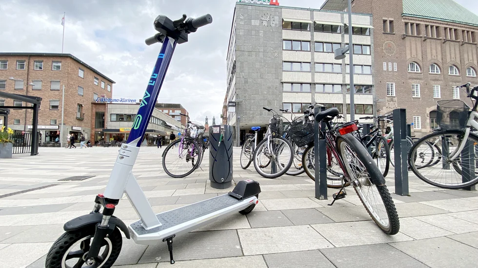 Swift elsparkcyklar elscootrar i Eskilstuna
