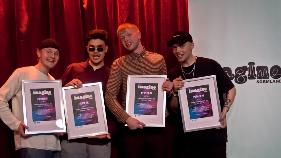 Hiphopgruppen Periferi från Strängnäs och Eskilstuna kom trea i Sverigefinalen på musiktävlingen Imagine. Nu väntar Sörmlandsfinalen i Sveriges Radio P4:s tävling P4 Nästa.