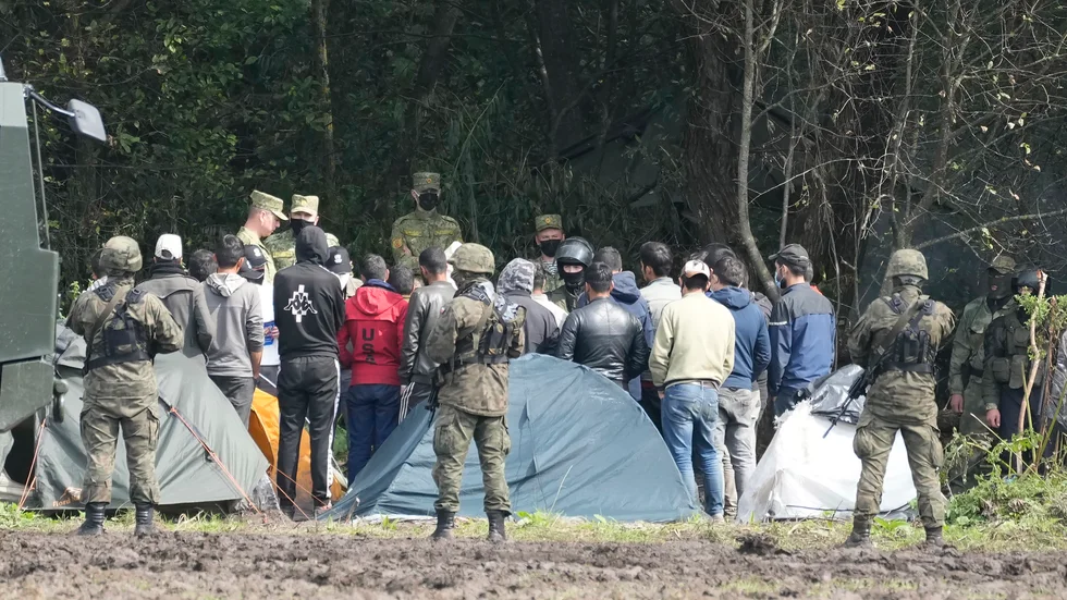 Polska säkerhetsstyrkor vid gränsen mot Belarus i början av september.
