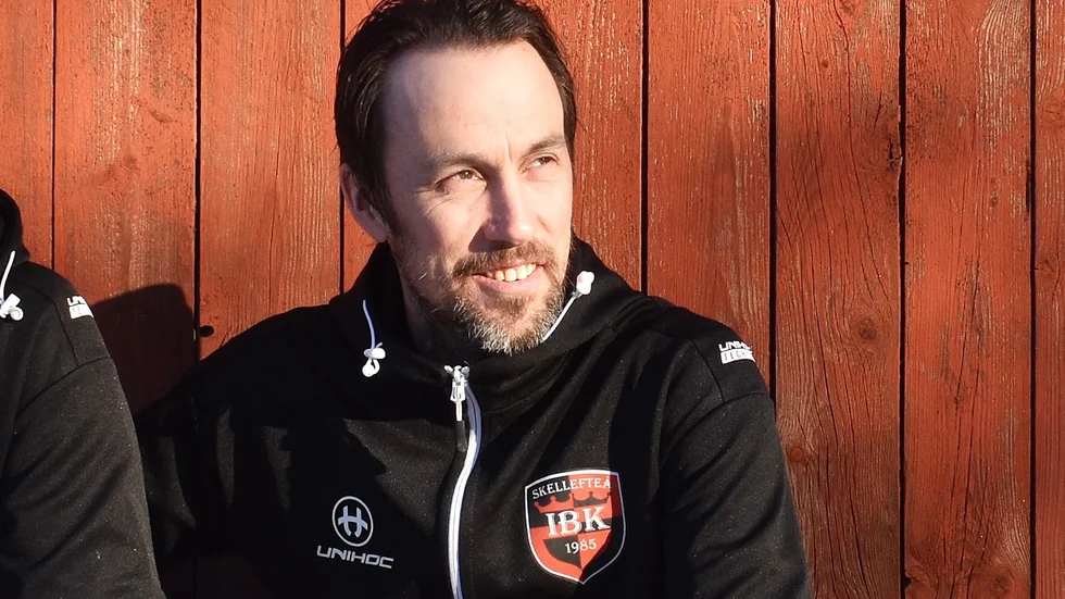Skellefteå IBK:s Robert Holmberg blev tvåmålsskytt i derbyt mot Rönnskär.