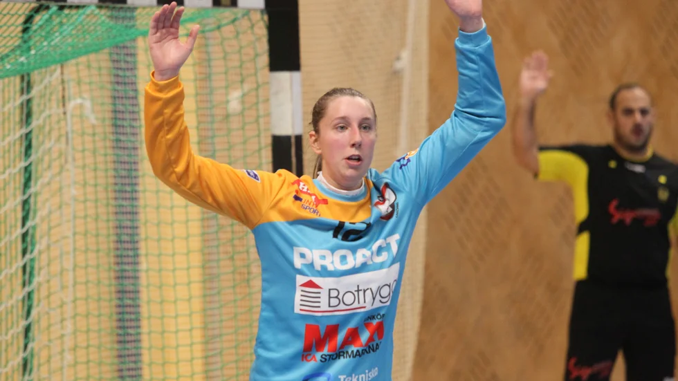 Stefanie Åkerberg i RP-målet.