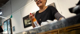 74-åringen volontärarbetar: "Det ger massor"