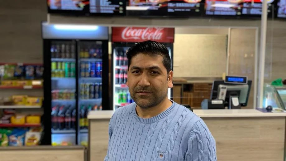 Massoud Ahmadi berättar mer om Wing It:s koncept – spökrestaurangen som öppnat i Skellefteå.