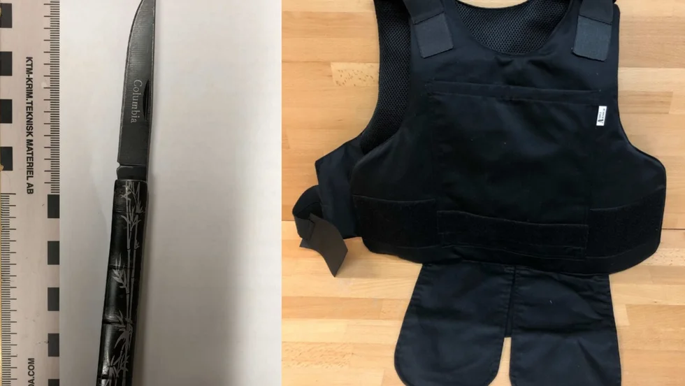 Den man som greps misstänkt för grovt narkotikabrott i mars åtalas nu för flera brott. Vid ingripandet hade han på sig en skyddsväst och bar kniv.