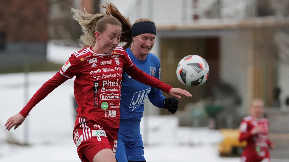 Piteå IF:s match på söndag är uppskjuten.