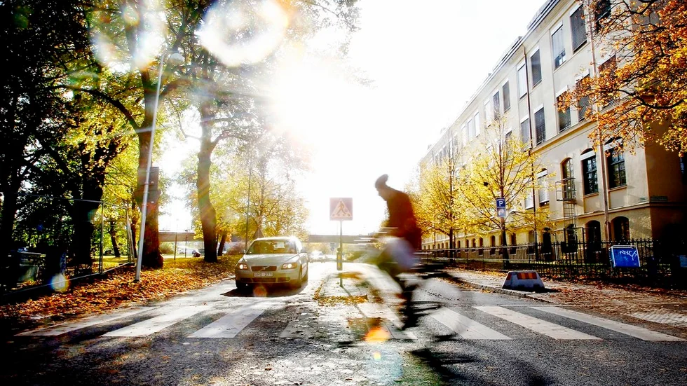 – När vi bygger om eller bygger nya vägar tar vi hänsyn till alla trafikantgrupper, skriver Anna Ekwall som svar på en insändare som var kritisk över Eskilstunas trafikplanering. Foto: Veronica Karlsson