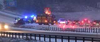 Flera olyckor på E4 utanför Nyköping – trafiken fick stängas av helt i ena körriktningen