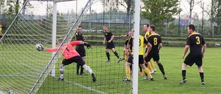 Fotbollsfemman: VIF fick stryk hemma och Ericsberg vann trots manfall