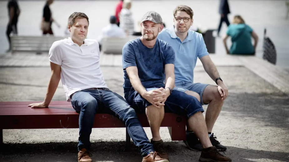 Barndomsvännerna Peter Arkhult, Markus Johansson och Nichlas Löfdahl grundade succésajten Apberget, som älskades av Umeås ungdomar, för 20 år sedan.