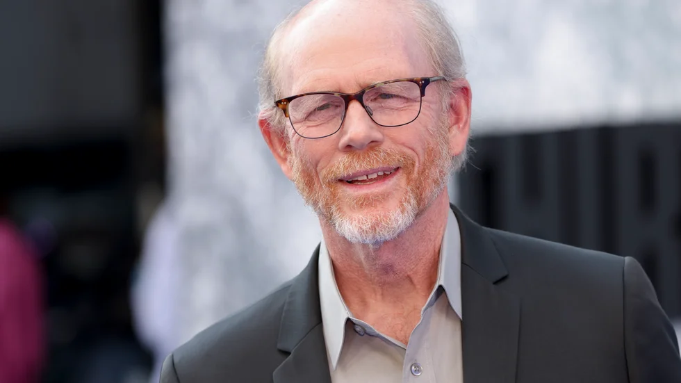 Liksom miljoner andra följde regissören Ron Howard räddningsarbetet. "Det som hände visade hur människor från hela världen kunde bortse från sina rädslor och i stället fokusera på något som var ädelt", säger han.