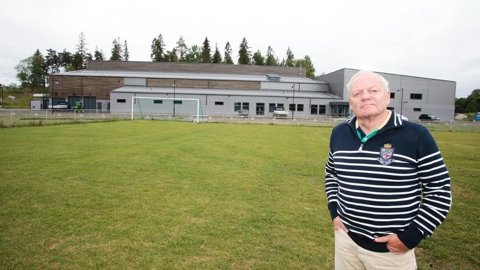 Ronnie Törnblom, före detta moderat ledamot i kommunfullmäktige men sannolikt mer känd som Ica-handlare och eldsjäl inom IFK Mariefred.